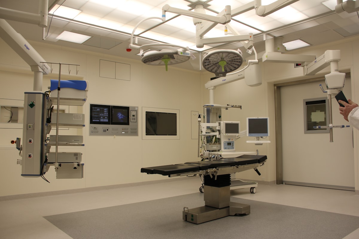 friendly urgent care provider treating a patient in Reston, VA